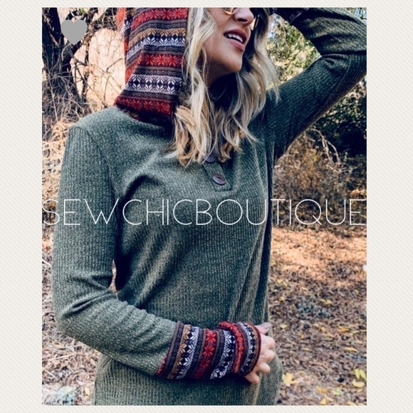 Hunter Green Multi Print Detail Hoodie Knit - Picture 4 of 5